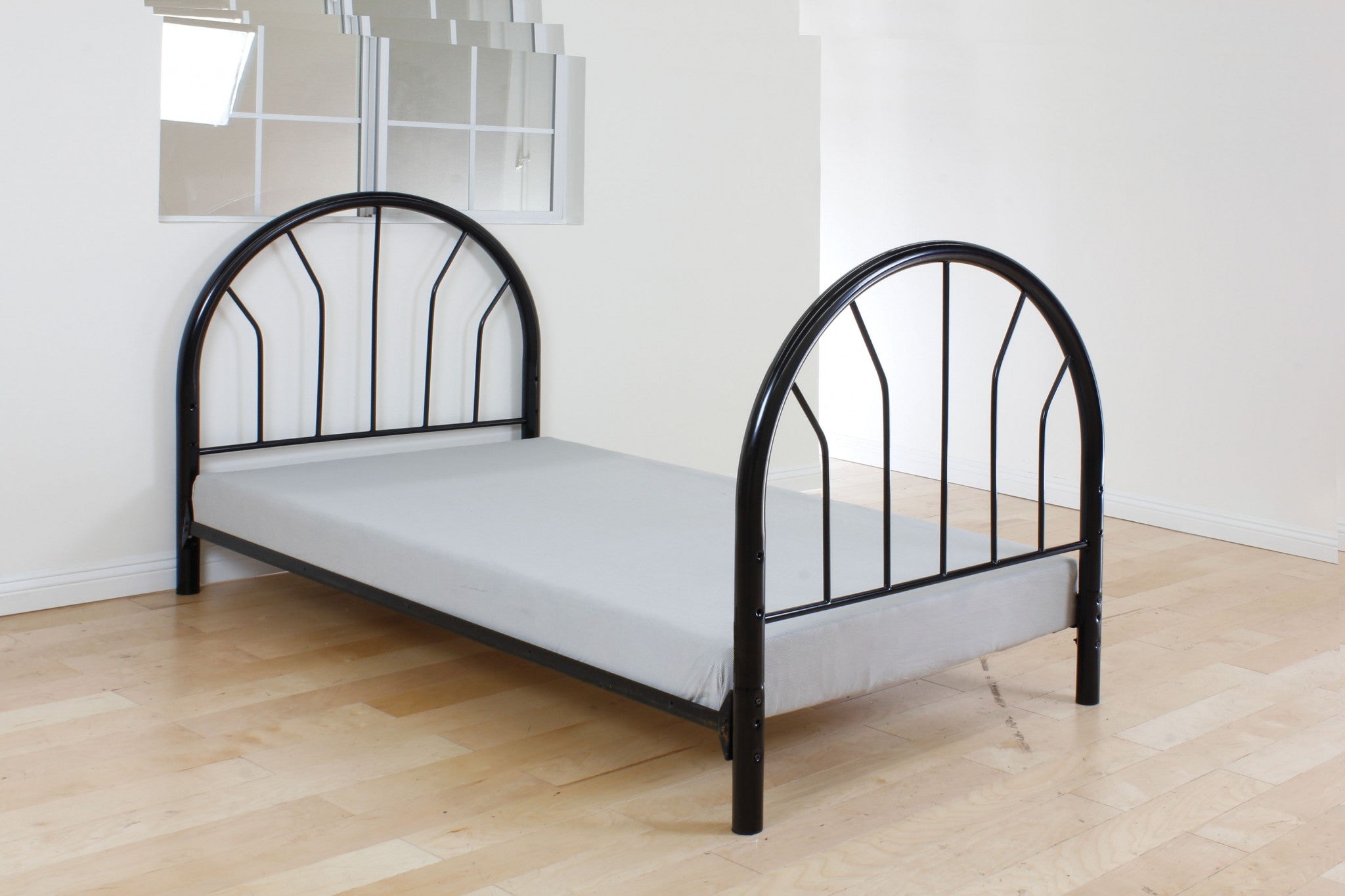 39" X 2.5" X 42" Black Metal Tube Twin Headboard And Footboard