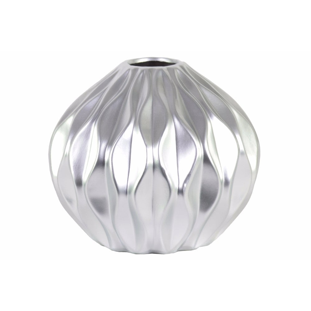 Round Low Vase with Round and Small Lip, Wave Design- Silver