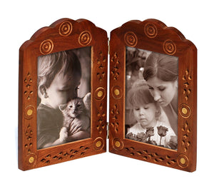 Hand carved Mango wood Hinged Double Photo Frame for 4 x 6 inches Pictures, Brown