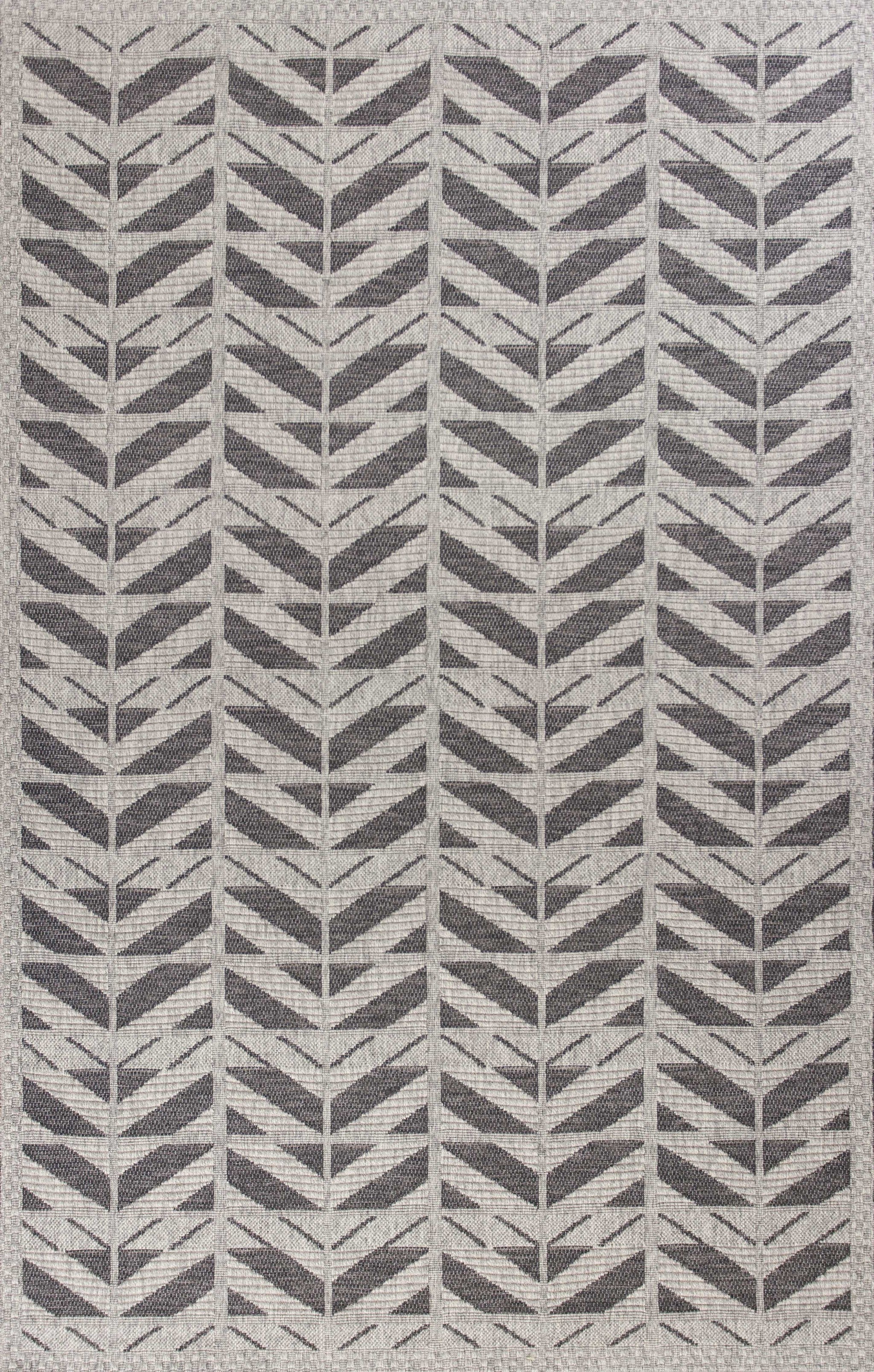 5' x 7'7" Polypropylene Grey Area Rug