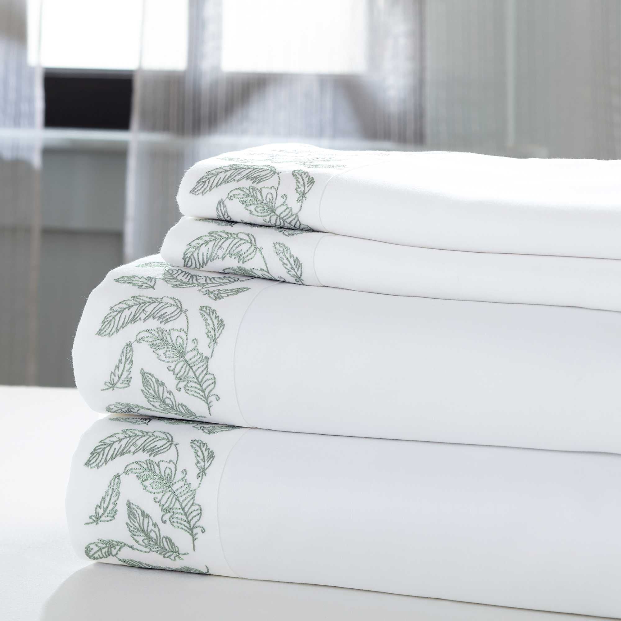 0.2" x 102" x 106" Cotton and Polyester White and Silver  4 Piece King Size Sheet Set