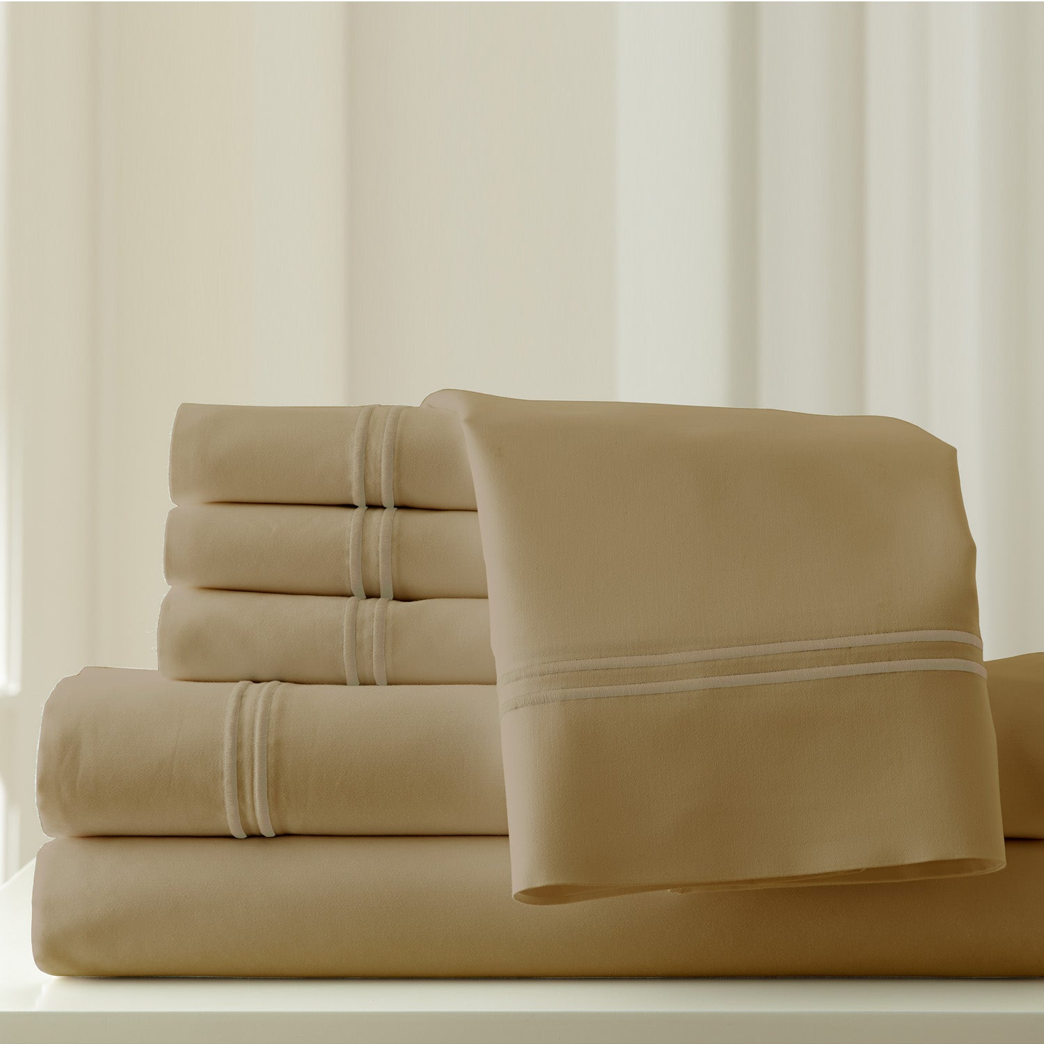 0.2" x 102" x 106" Cotton and Polyester Beige  6 Piece King Size Sheet Set