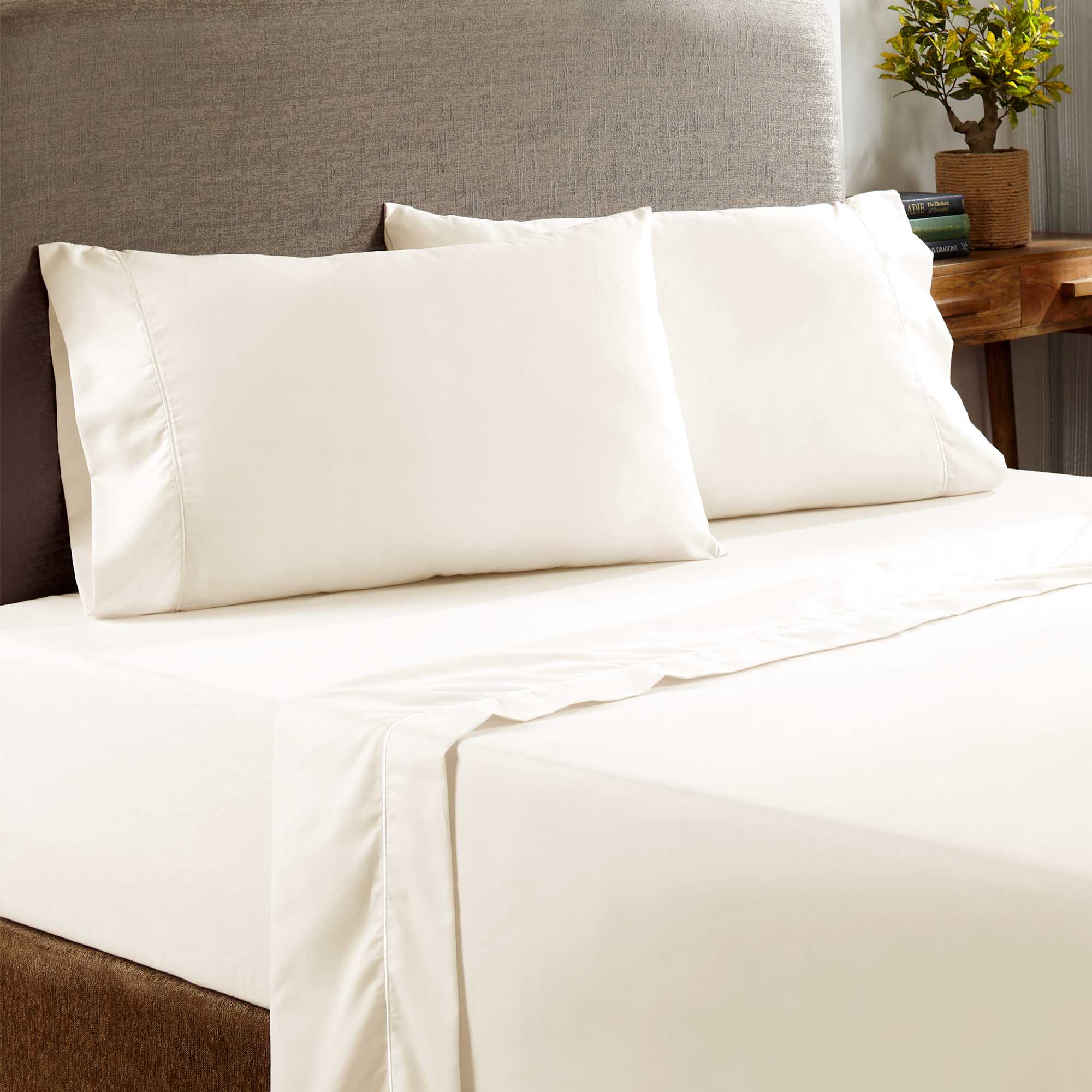 0.2" x 96" x 66" Cotton and Polyester Cream  3 Piece Twin Size Sheet Set with 400 Thread Count