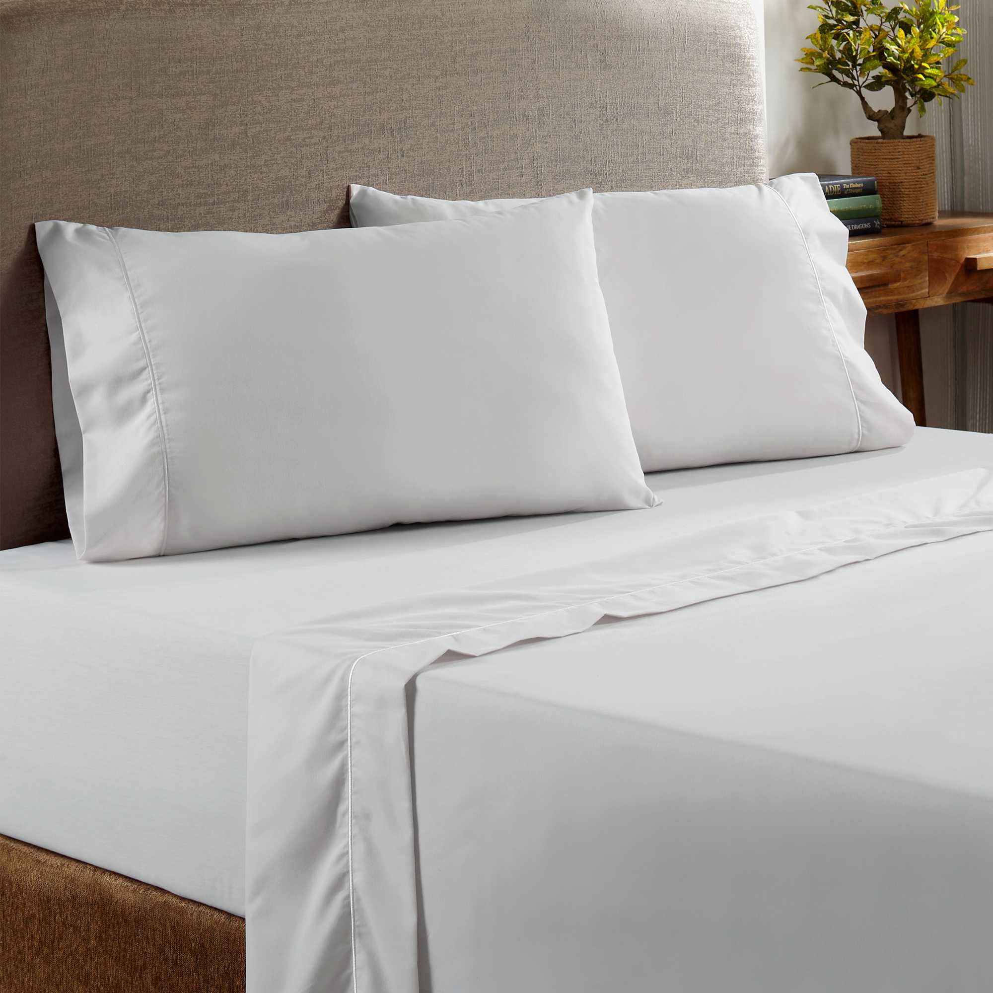 0.2" x 96" x 81" Cotton and Polyester Silver  4 Piece Full Size Sheet Set with 400 Thread Count