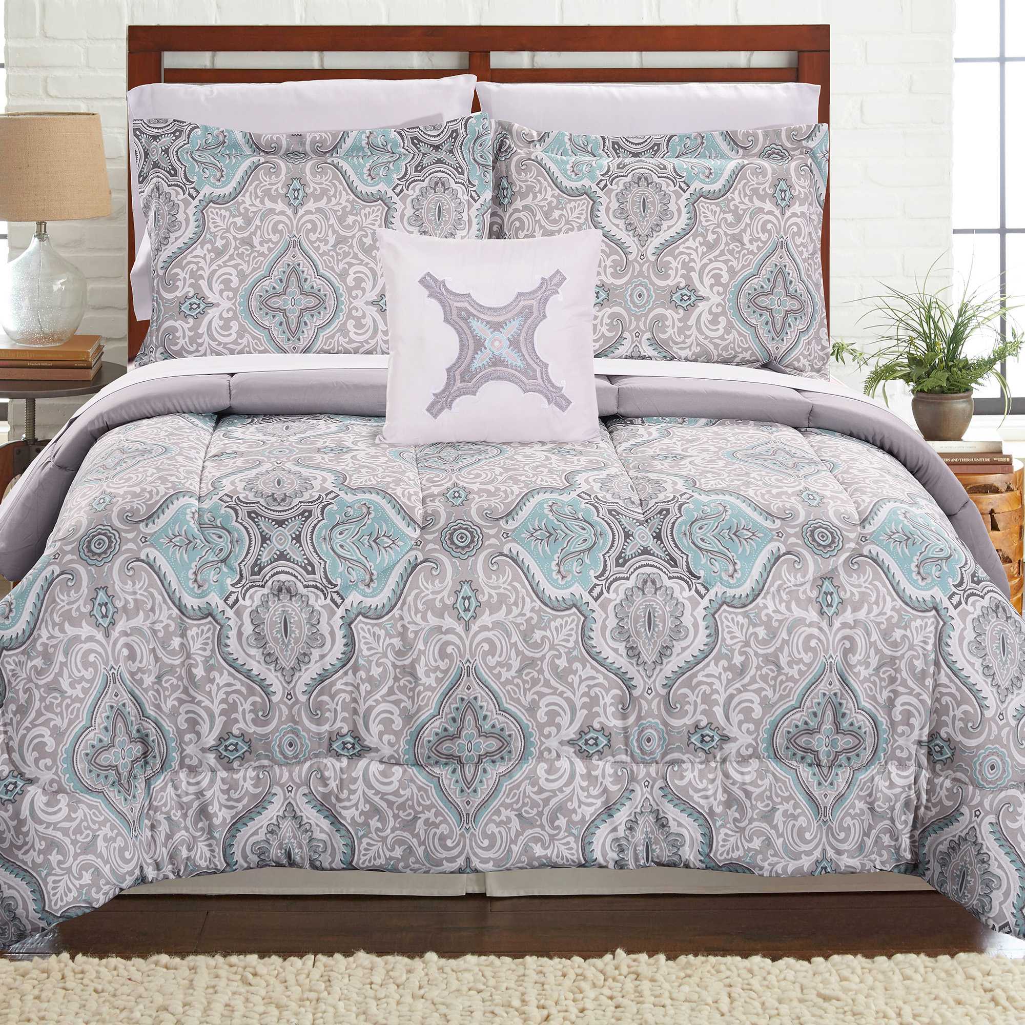 0.2" x 86" x 86" Microfiber Blue and Gray  8 Piece Queen Size Bed Set