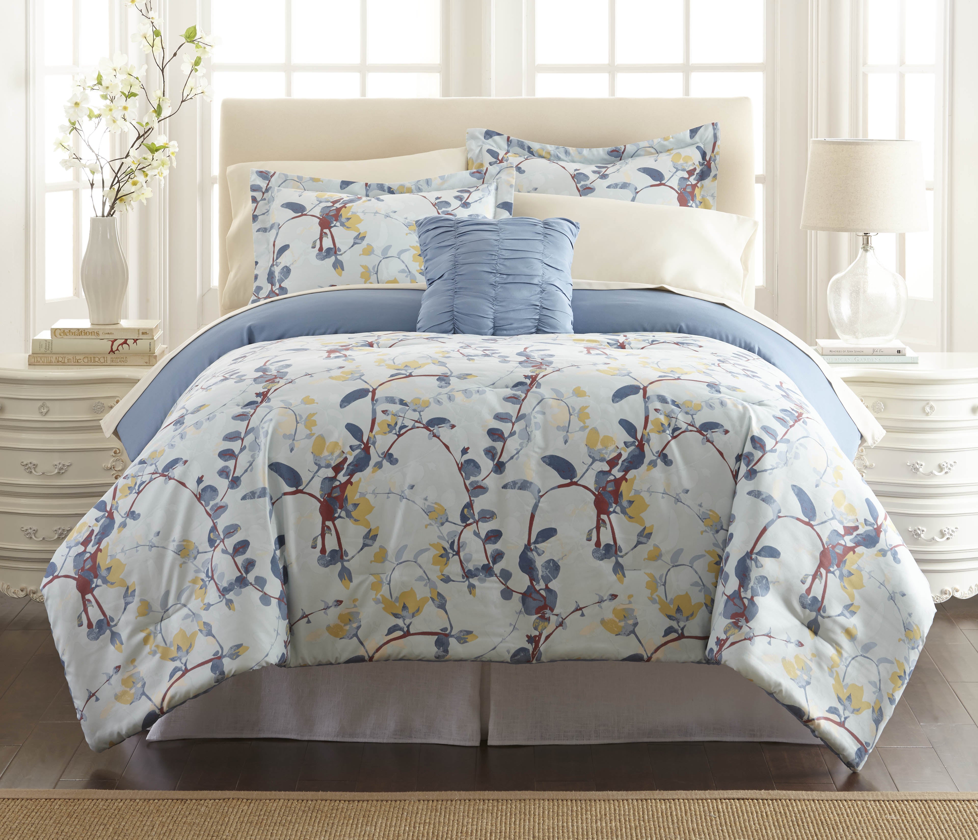 0.2" x 86" x 86" Polyester Blue and White  8 Piece Reversible Queen Comforter Set