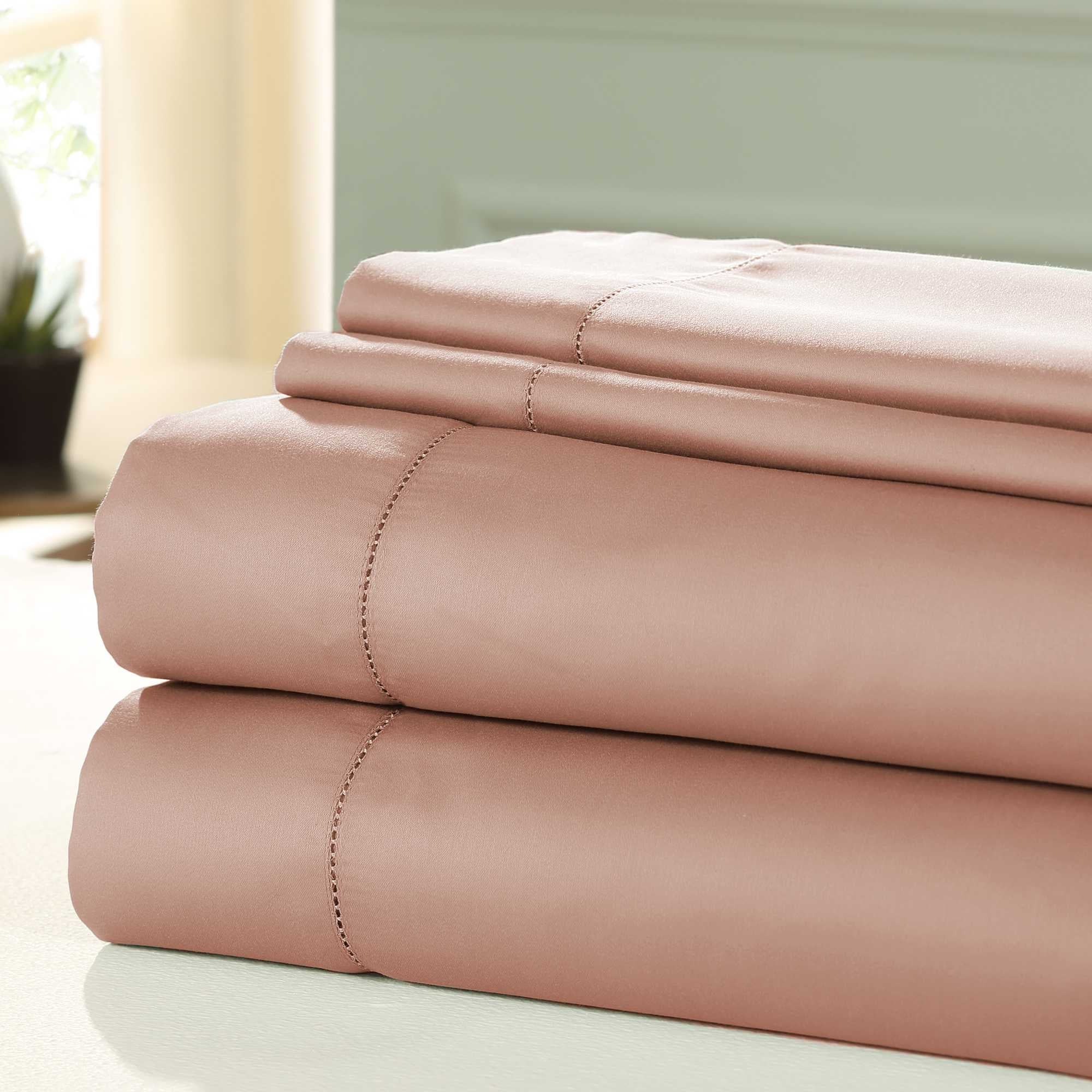 0.2" x 66" x 96" Cotton Pink  4 Piece 1200 Thread Count Twin Size Sheet Set