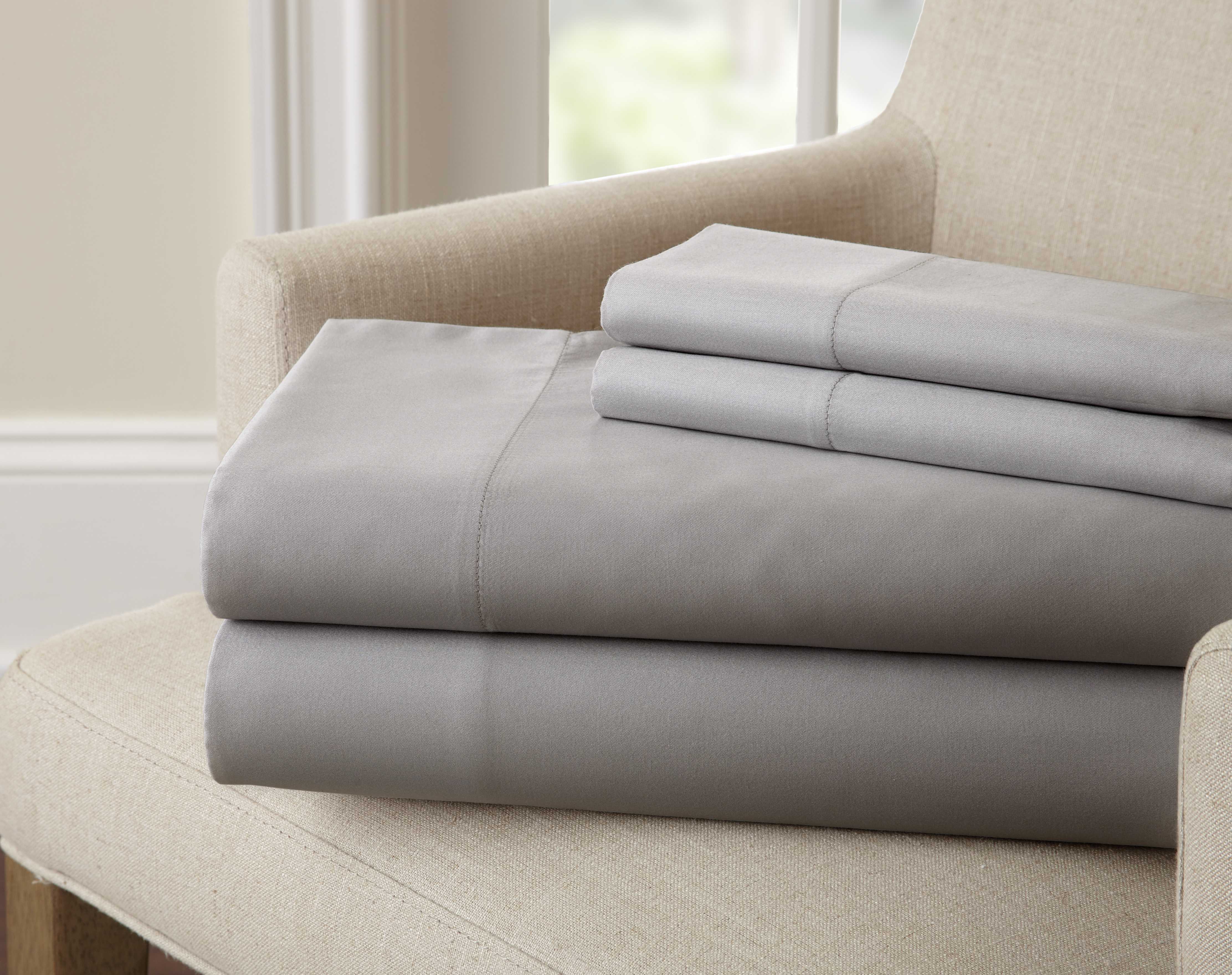 0.2" x 102" x 106" Microfiber Gray  4 Piece Bamboo Rich King Size Sheet Set with 220 Thread Count